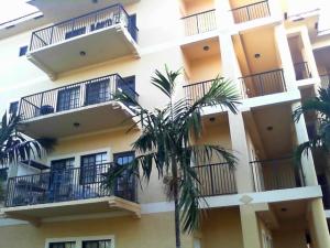 RIVERSIDE VILLAS - Residential