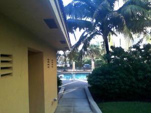 RIVERSIDE VILLAS - Residential