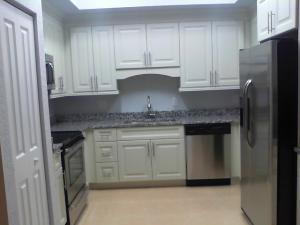 RIVERSIDE VILLAS - Residential