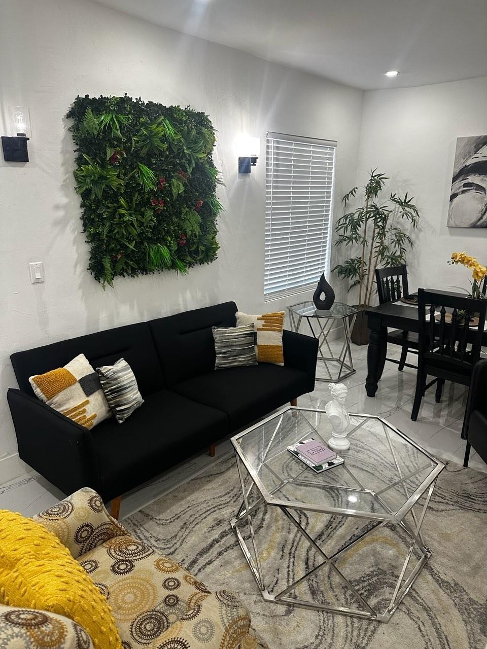 Shadowlawn Ext - Residential Lease