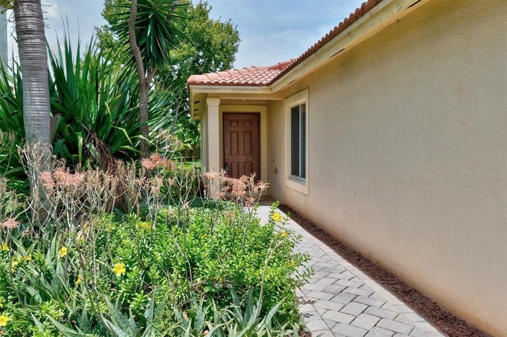 Photo of 5563 55th Terrace, Vero Beach, FL 32967 (MLS # F10517205)