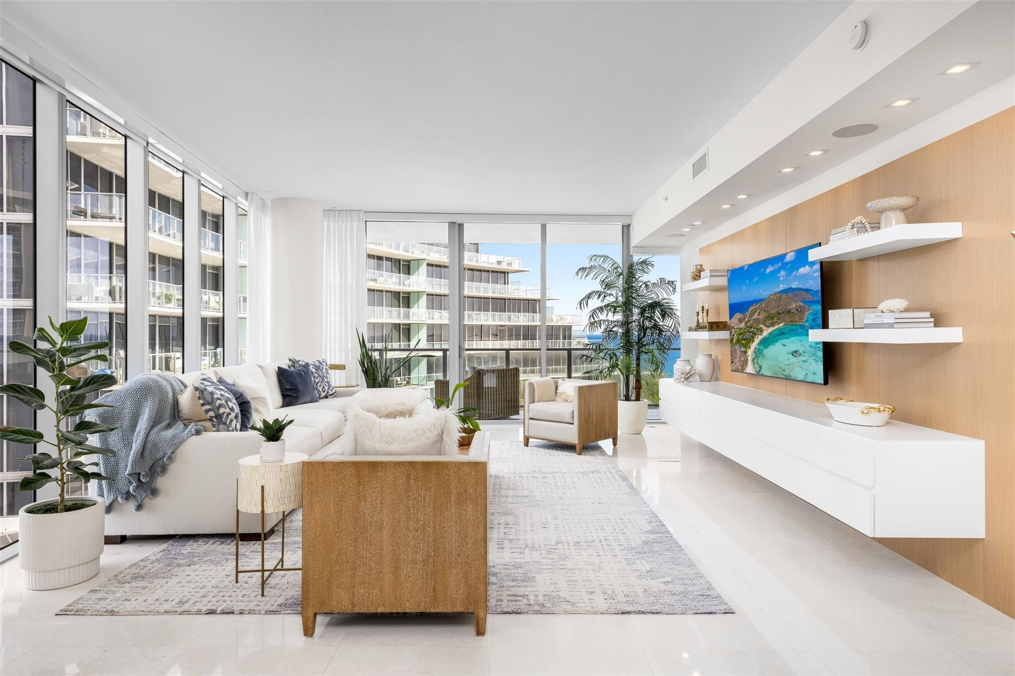 Auberge Beach Residences - Residential