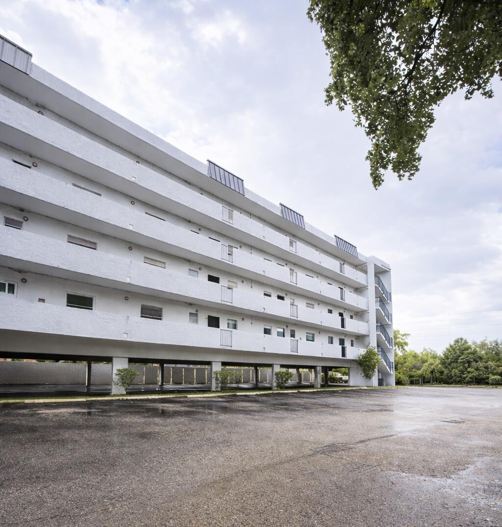 VILLAGE SQUARE CONDO - Residential