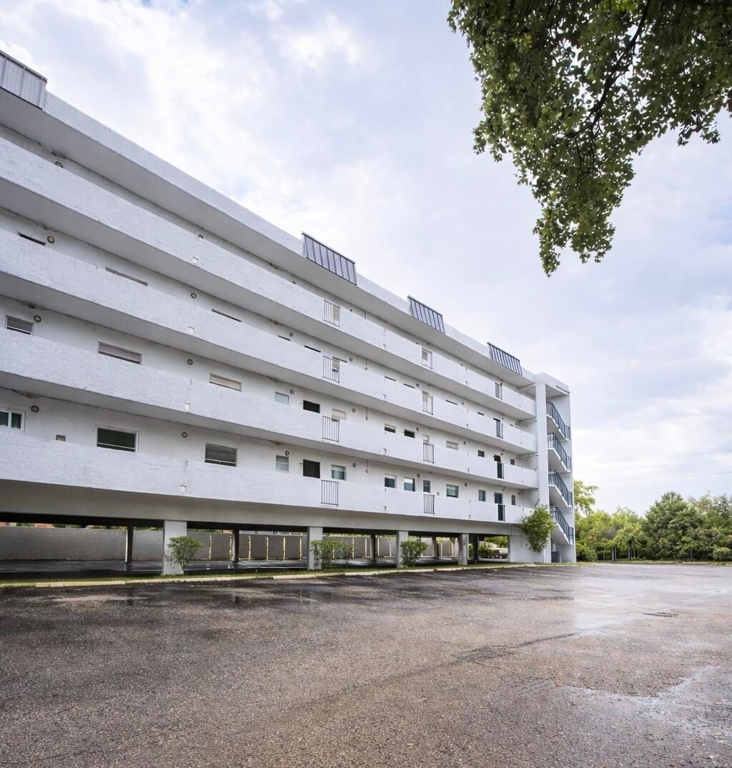 Photo of 7541 NW 16th Street #1411, Plantation, FL 33313 (MLS # B26015330)