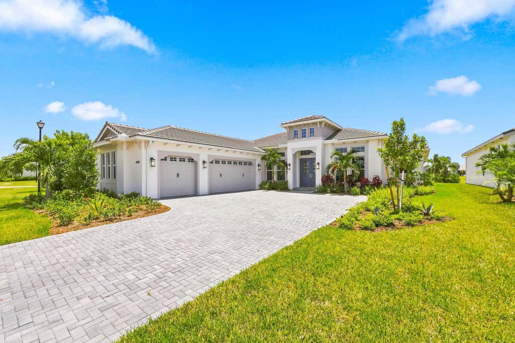Photo of 15093 Wildwood Circle, Westlake, FL 33470 (MLS # B26064721)