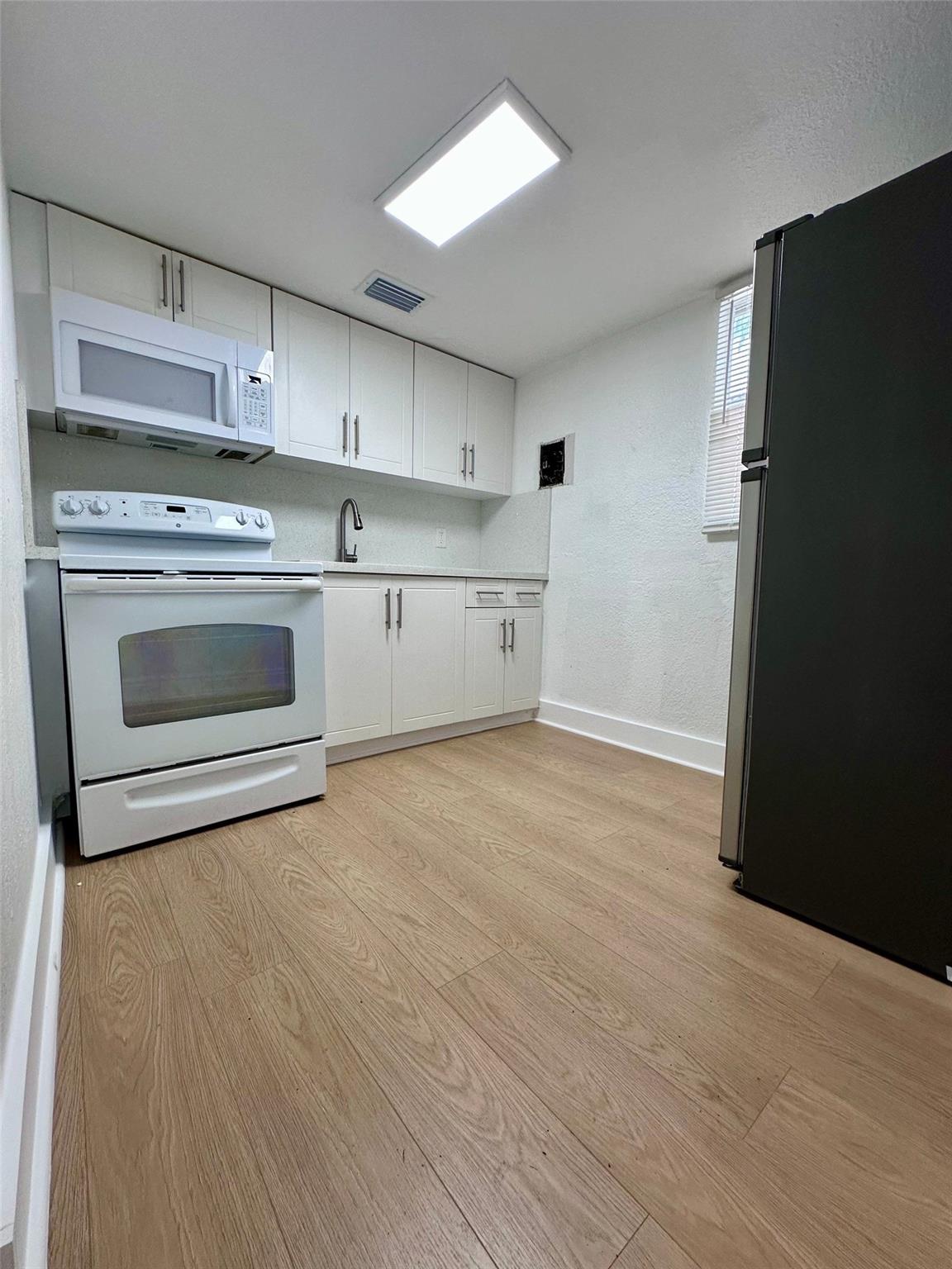 North Silver Crest Add - Residential Lease