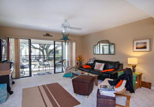 OAK HARBOUR CONDS I THRU IV IN OR4708P958,4819P1,6 - Residential