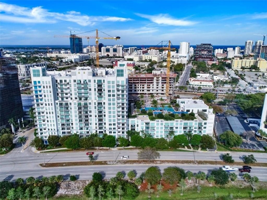 Edge condo - Residential