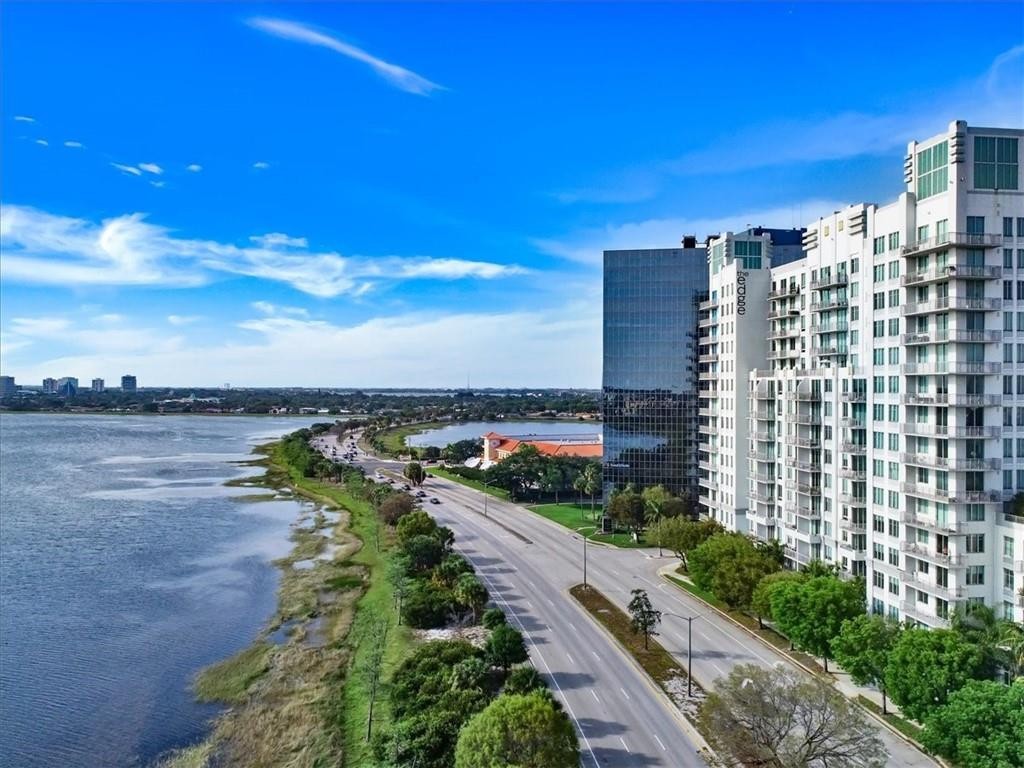 Edge condo - Residential