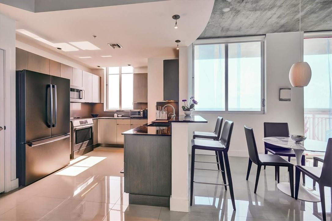 Edge condo - Residential
