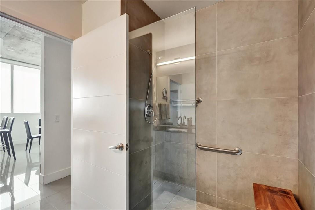 Edge condo - Residential