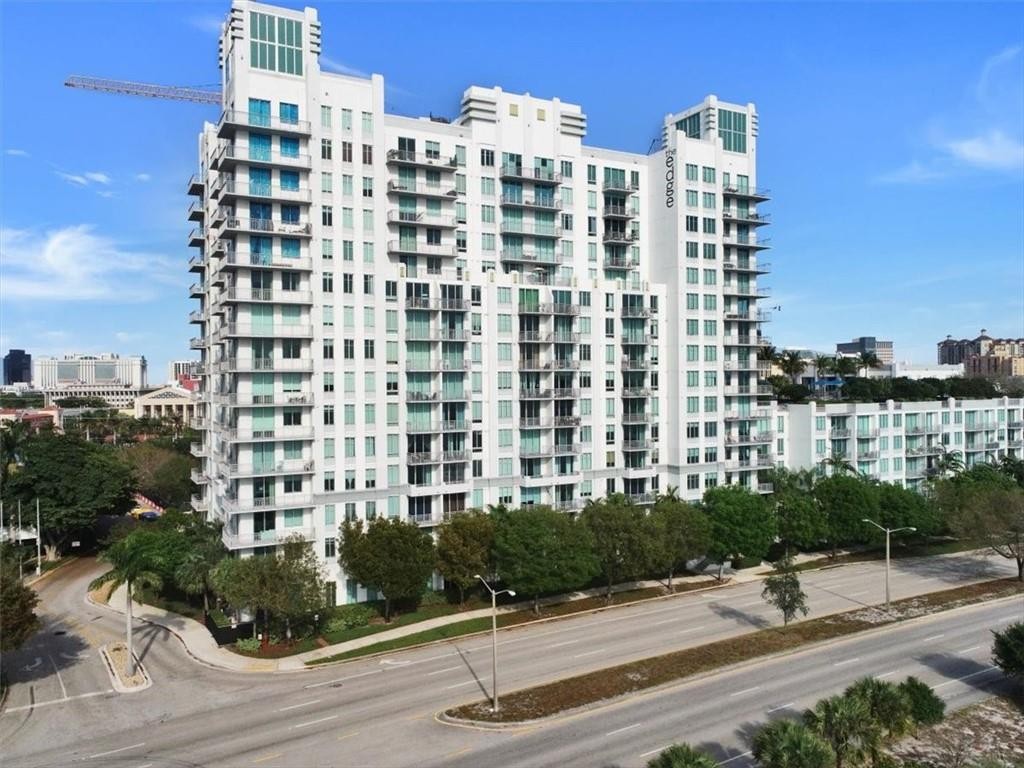 Edge condo - Residential