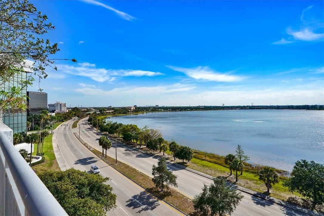 Edge condo - Residential
