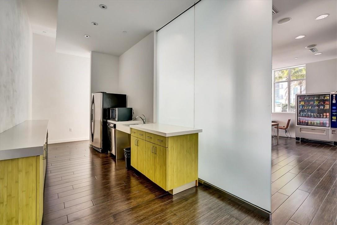 Edge condo - Residential