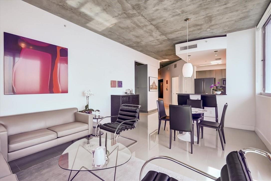 Edge condo - Residential