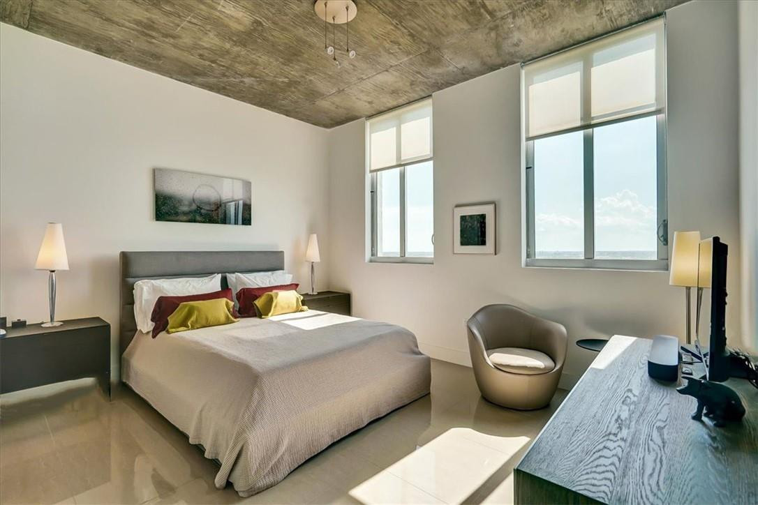 Edge condo - Residential