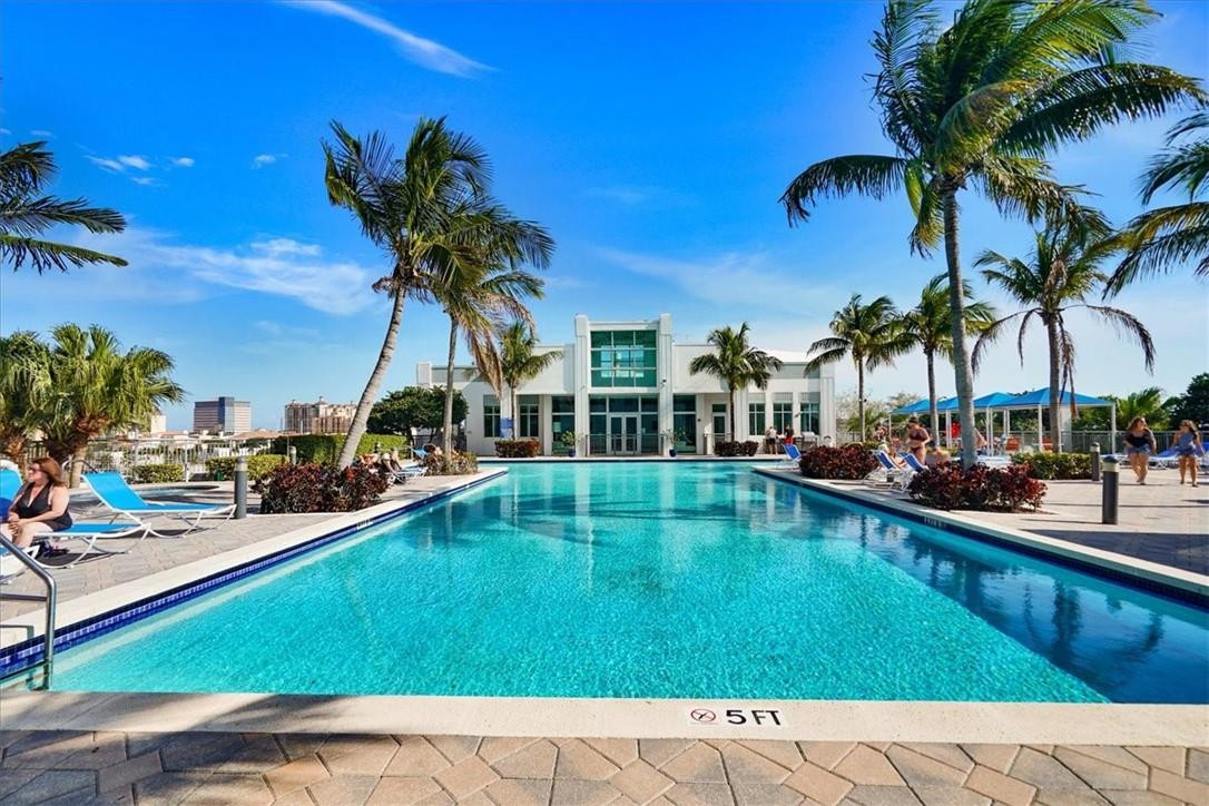 Edge condo - Residential