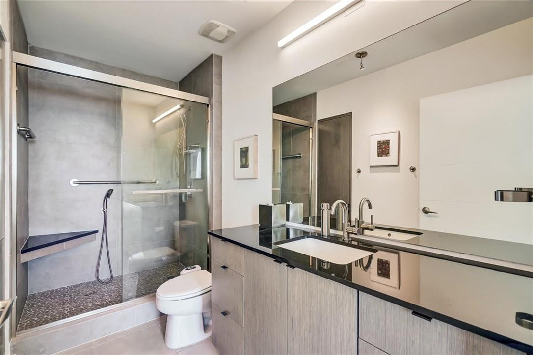 Edge condo - Residential