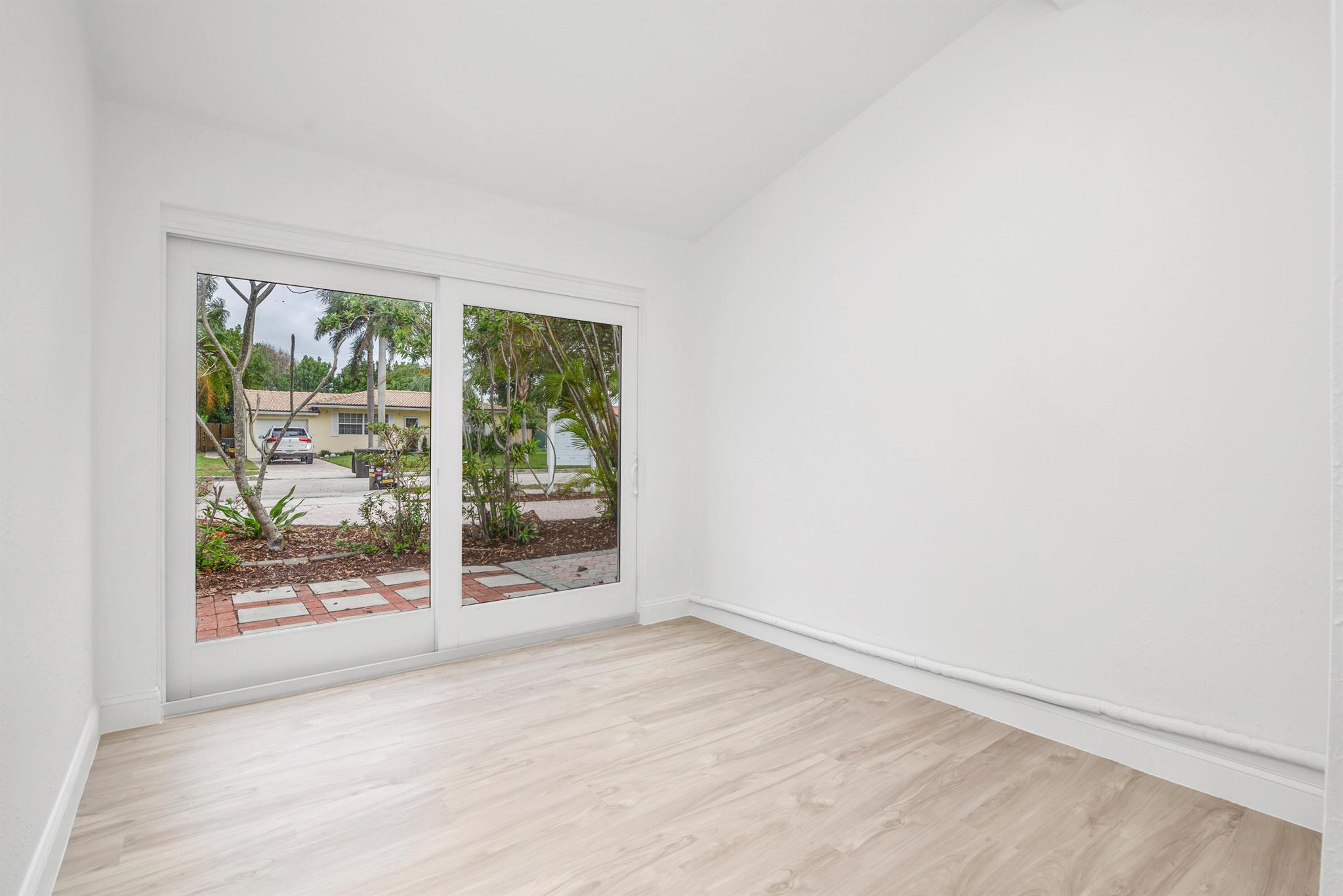 GLADEPORT - Residential Lease