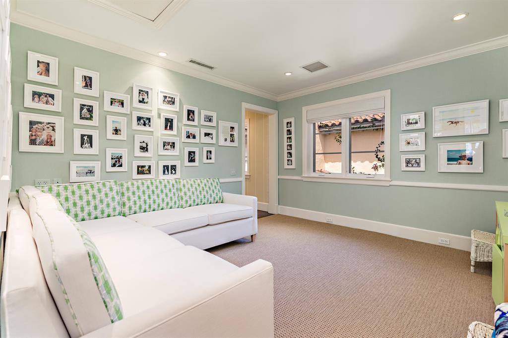 ROYAL PARK ADD TO P B IN - Residential