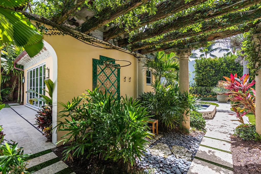 ROYAL PARK ADD TO P B IN - Residential