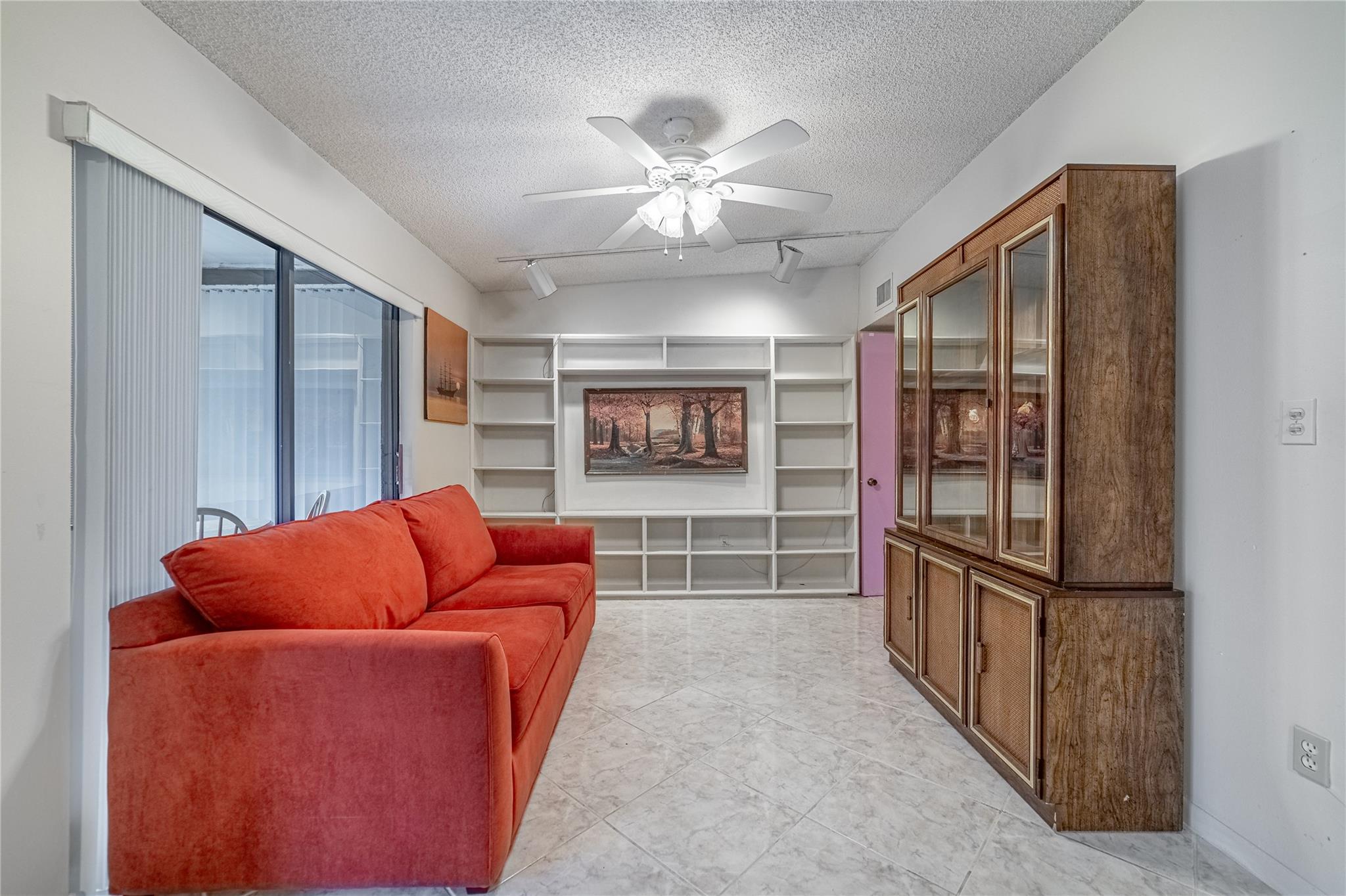 7612 Ashmont Cir 7612