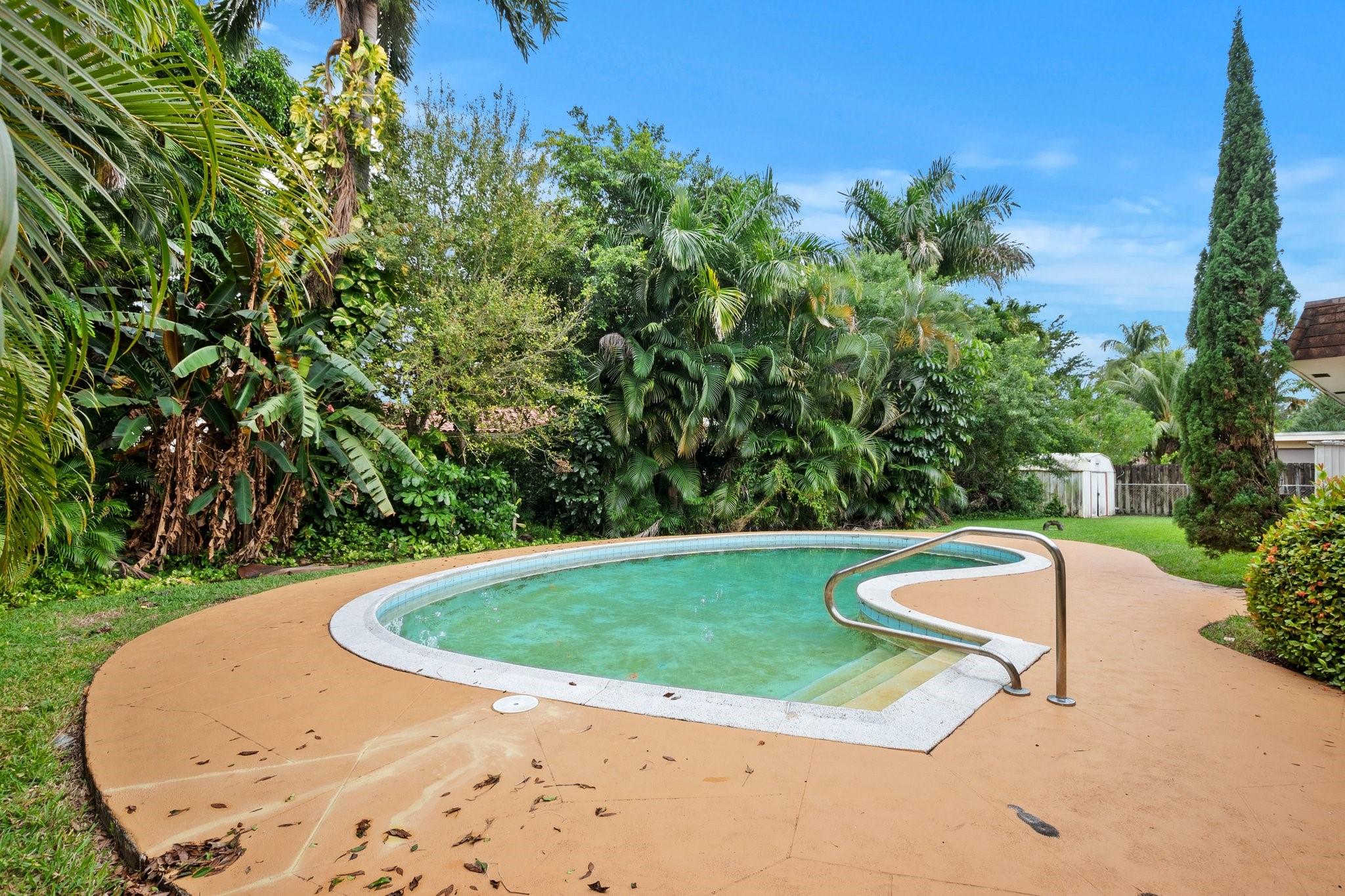PLANTATION GOLF ESTATES - Residential