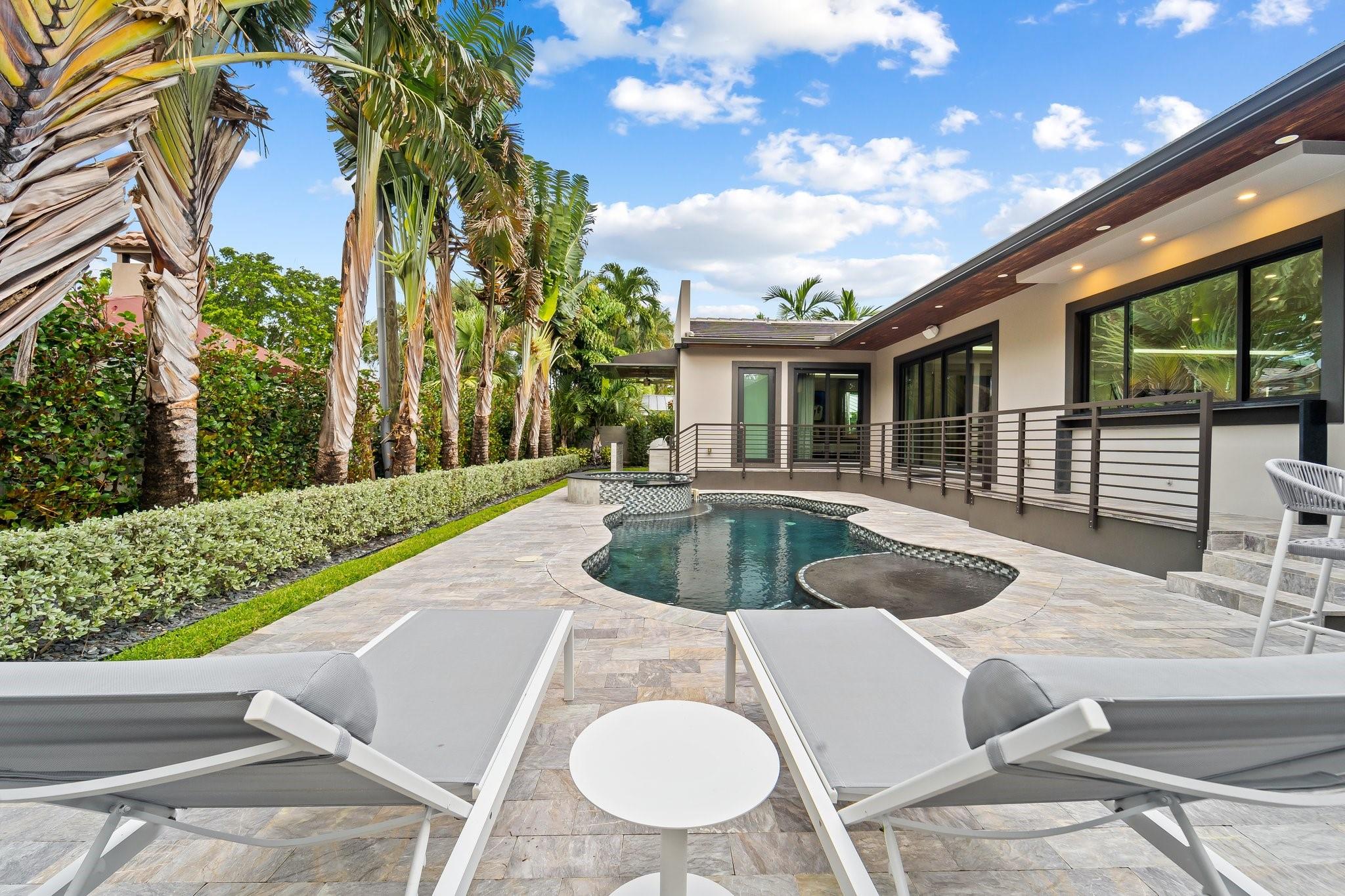 Coral Ridge - Residential