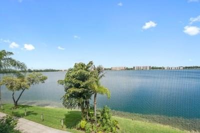 LAKE EMERALD - Residential