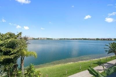 LAKE EMERALD - Residential