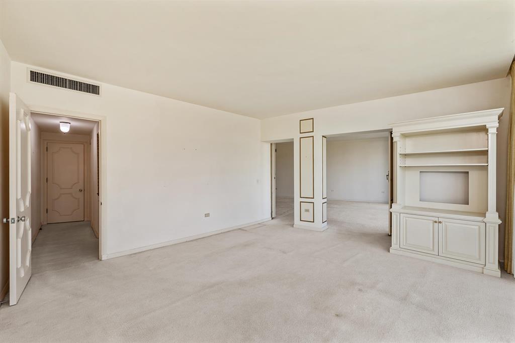 ONE ROYAL PALM WAY CONDO - Residential