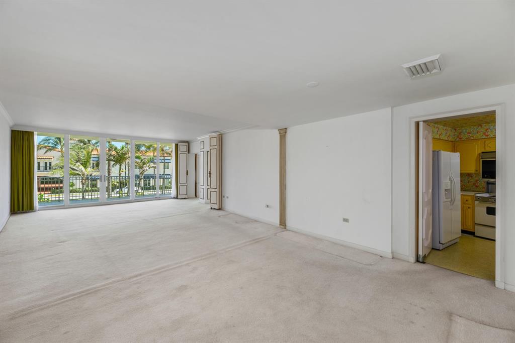 ONE ROYAL PALM WAY CONDO - Residential