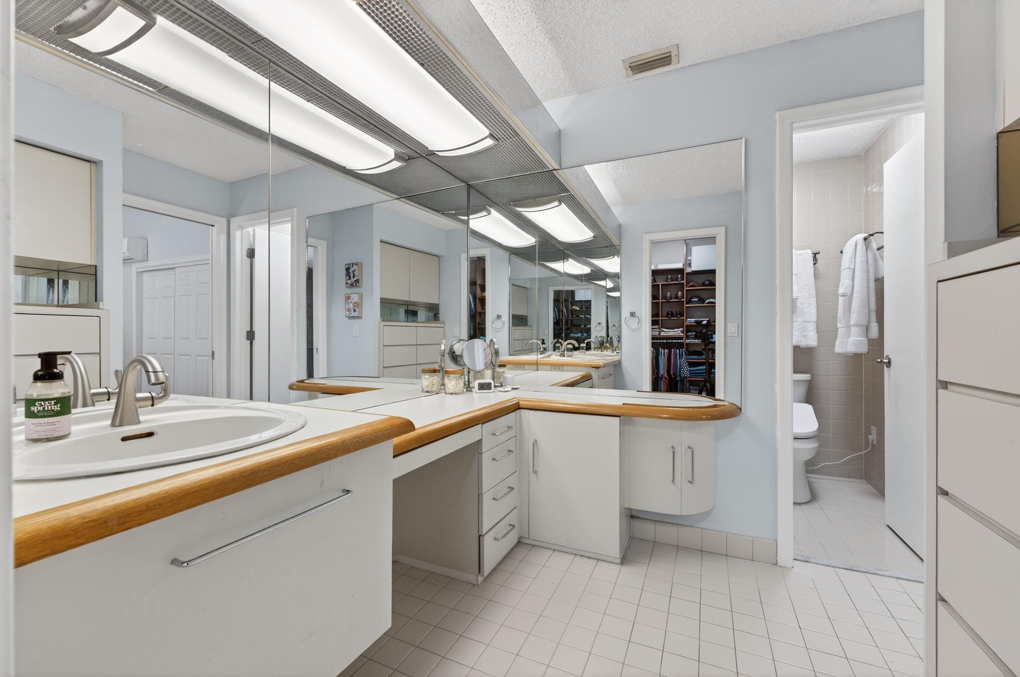 Woodlands Sec Eight 67-42 - Residential