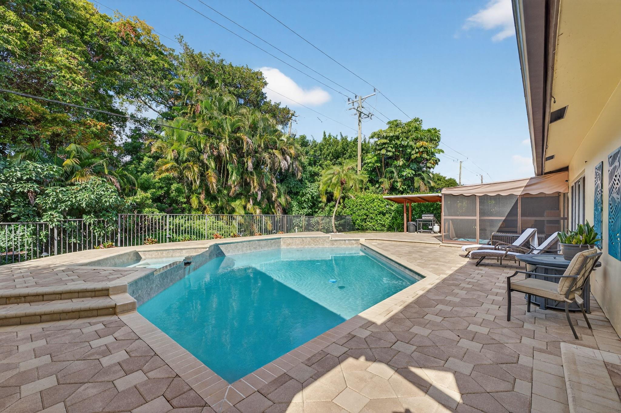 Woodlands Sec Eight 67-42 - Residential