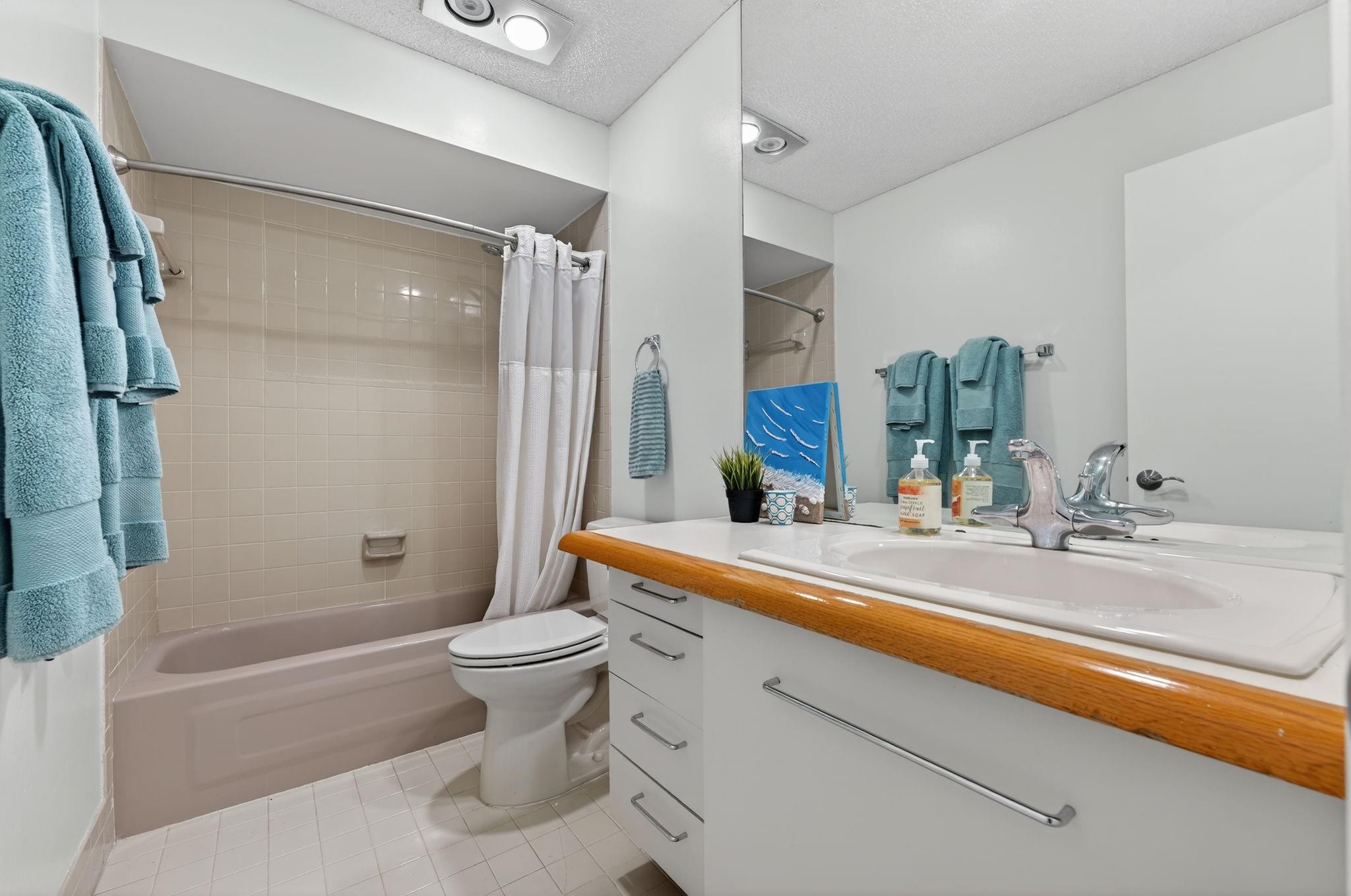 Woodlands Sec Eight 67-42 - Residential