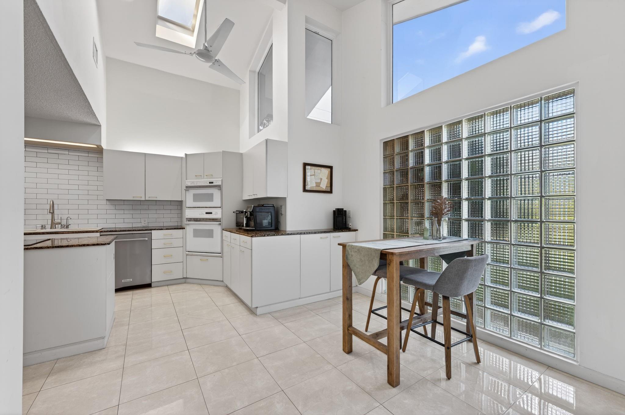 Woodlands Sec Eight 67-42 - Residential