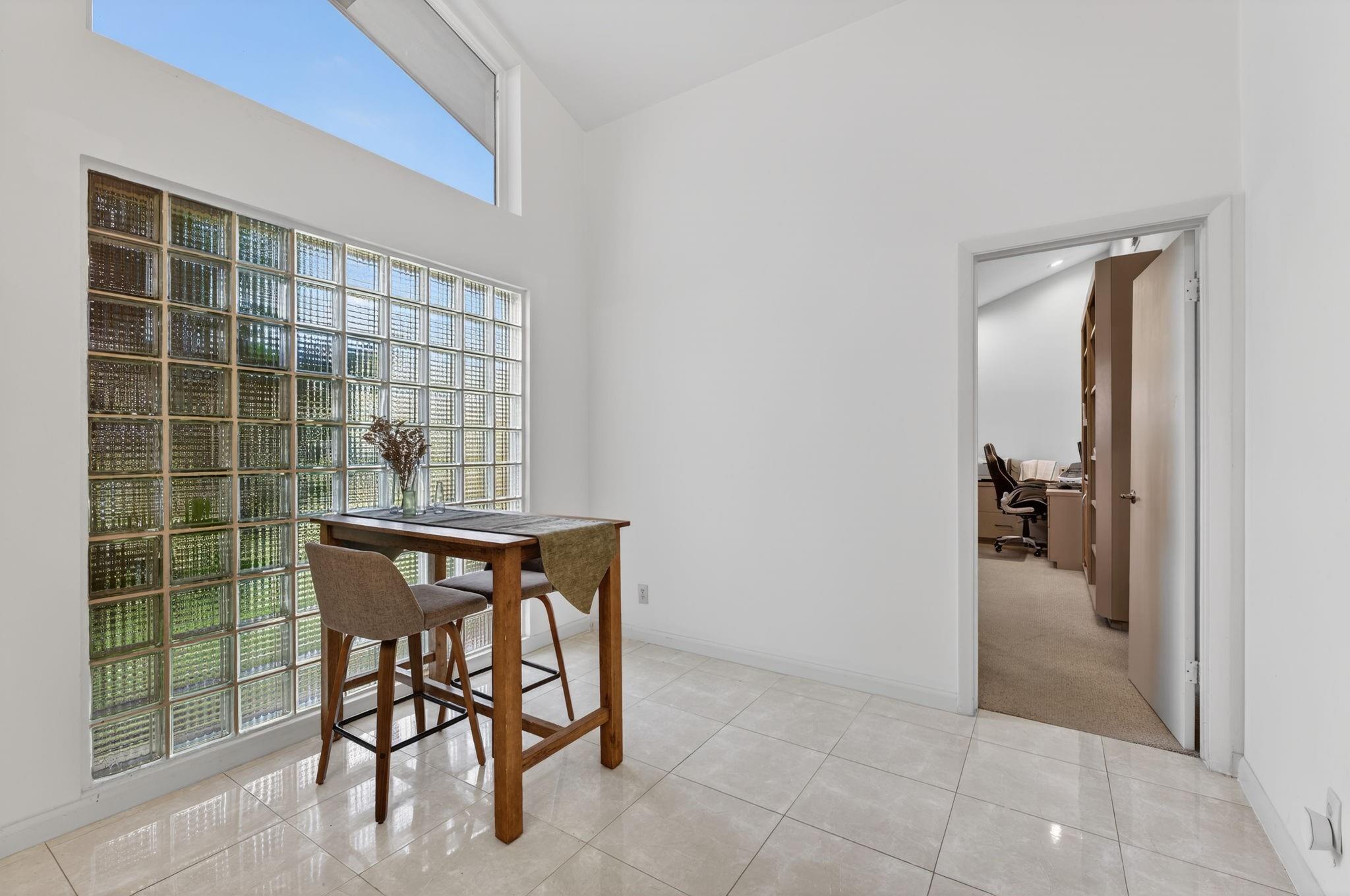 Woodlands Sec Eight 67-42 - Residential