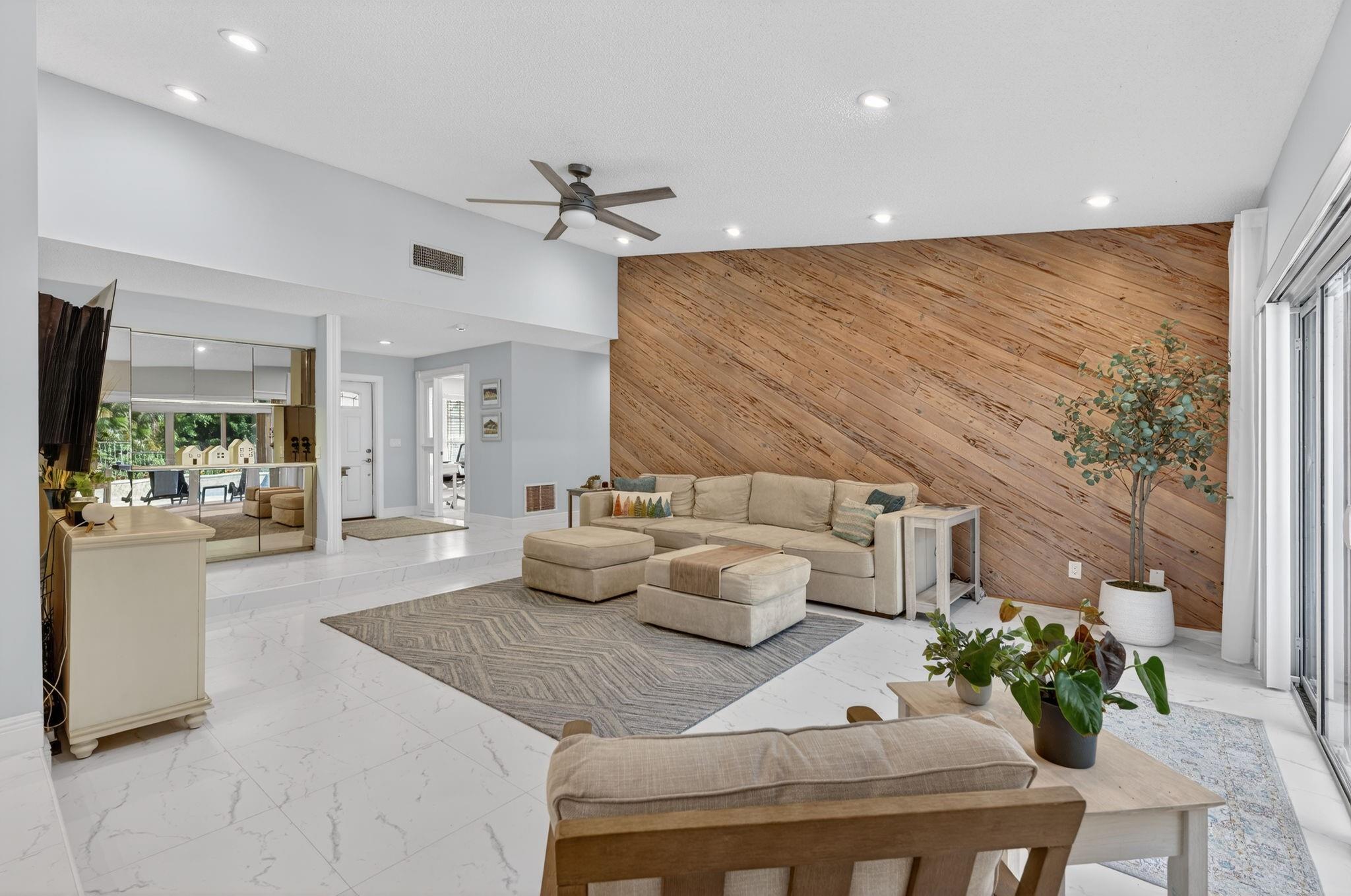 Woodlands Sec Eight 67-42 - Residential