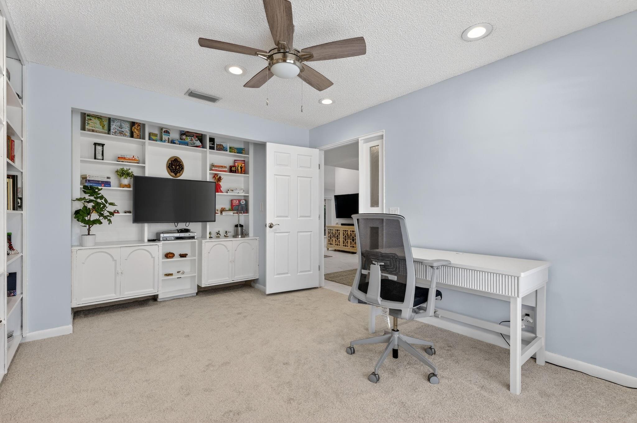 Woodlands Sec Eight 67-42 - Residential