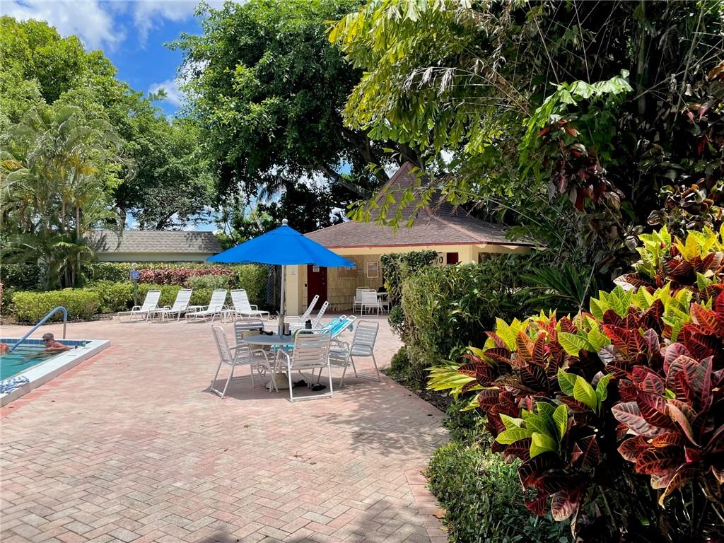PALM AIRE - Residential