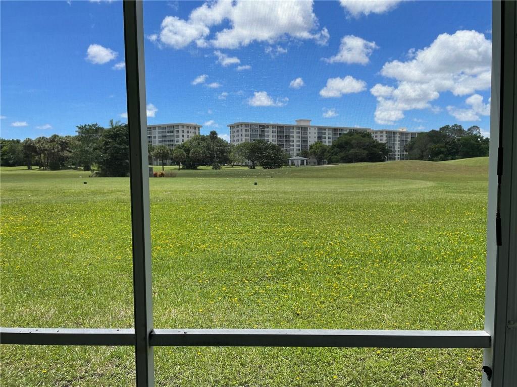 PALM AIRE - Residential