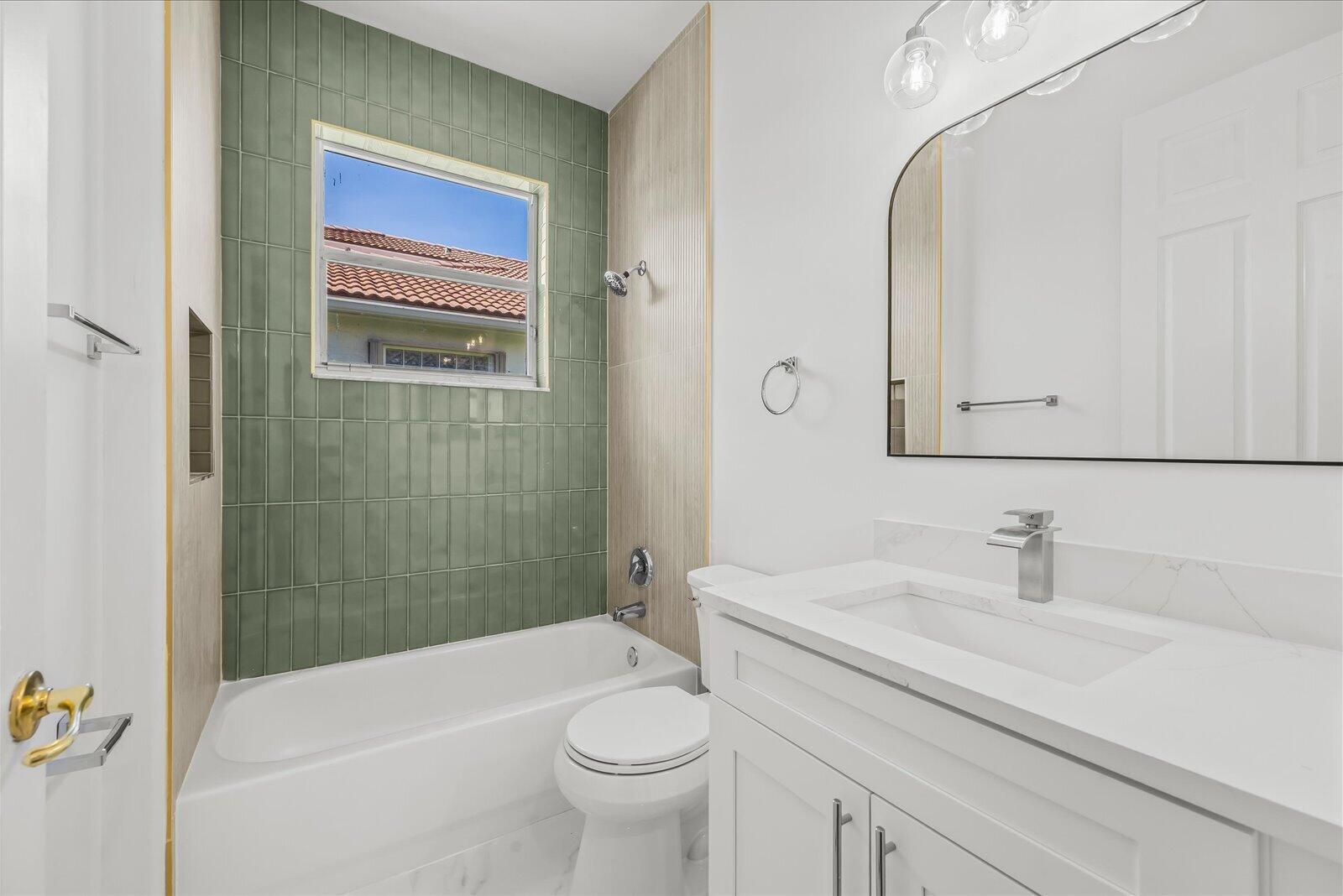 7558 Tarpon Cove Circle