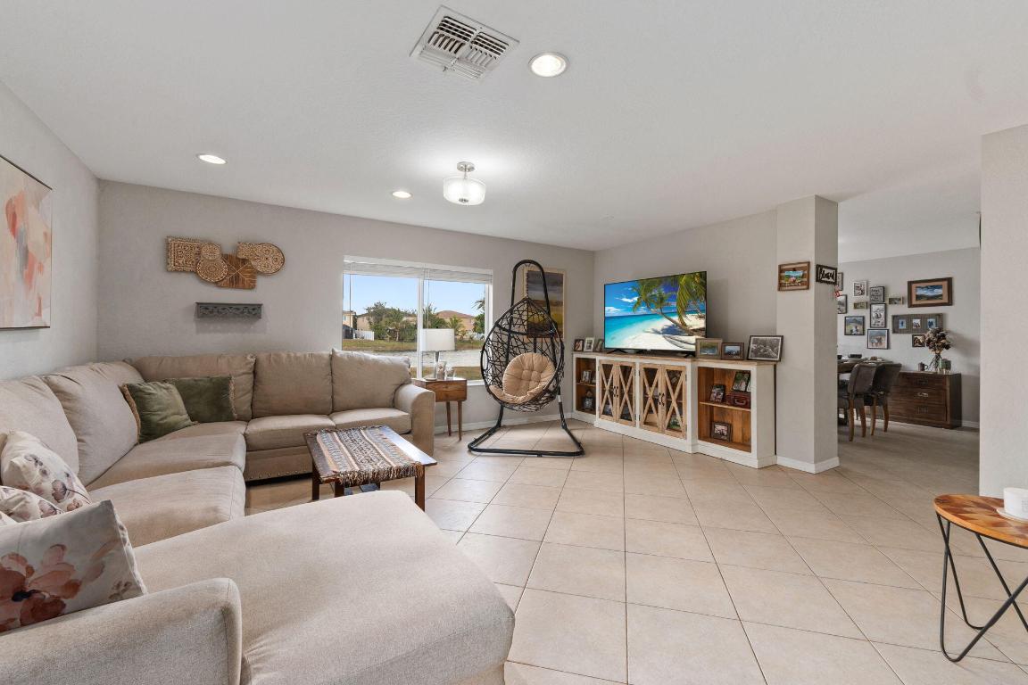 FOURTH  REPLAT OF PORTOFINO ISLES - Residential