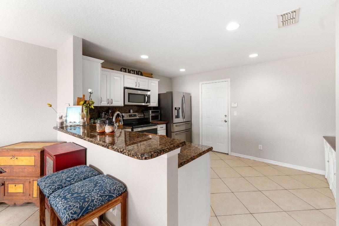 FOURTH  REPLAT OF PORTOFINO ISLES - Residential