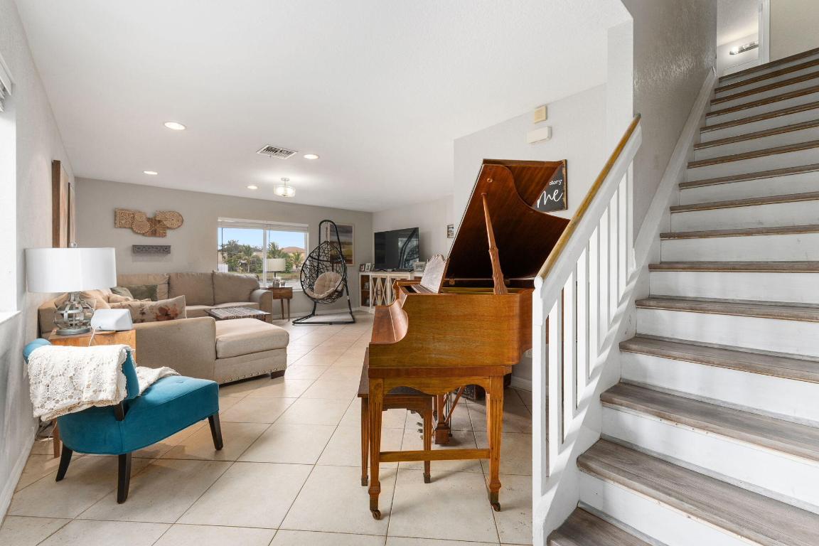 FOURTH  REPLAT OF PORTOFINO ISLES - Residential