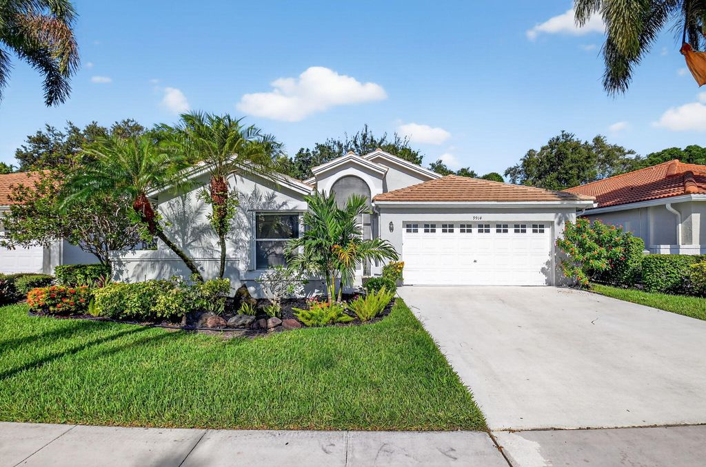 Photo of 9914 Harbour Lake Circle, Boynton Beach, FL 33437 (MLS # R11117684)