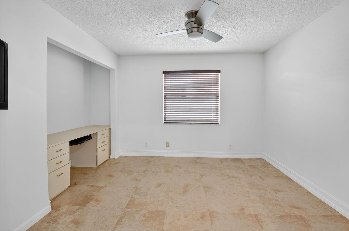 PALM ISLES - Residential