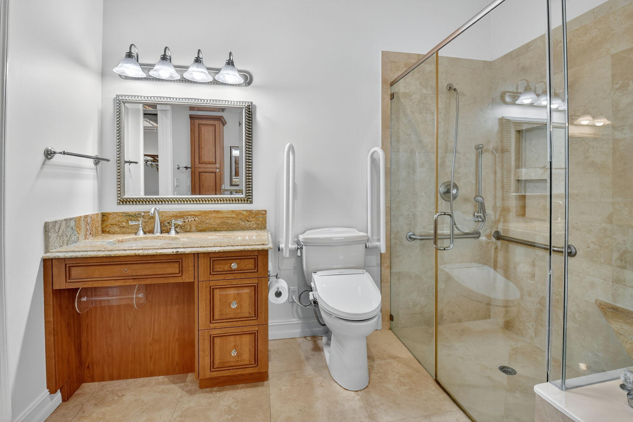 PALM ISLES - Residential