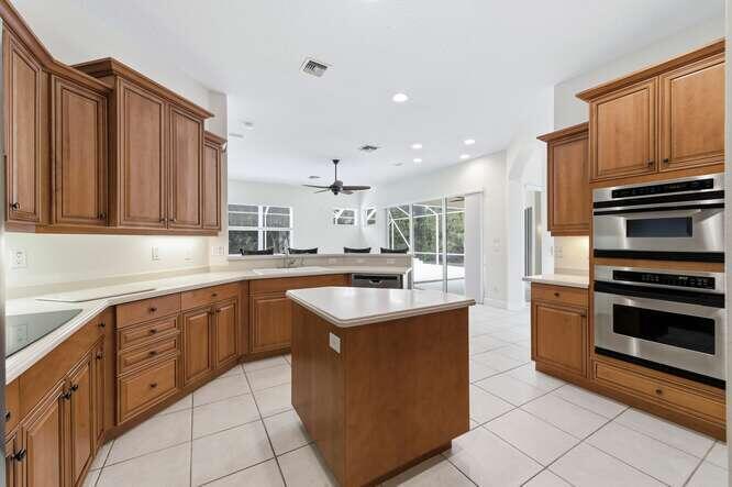 FLORIDA CLUB - Residential