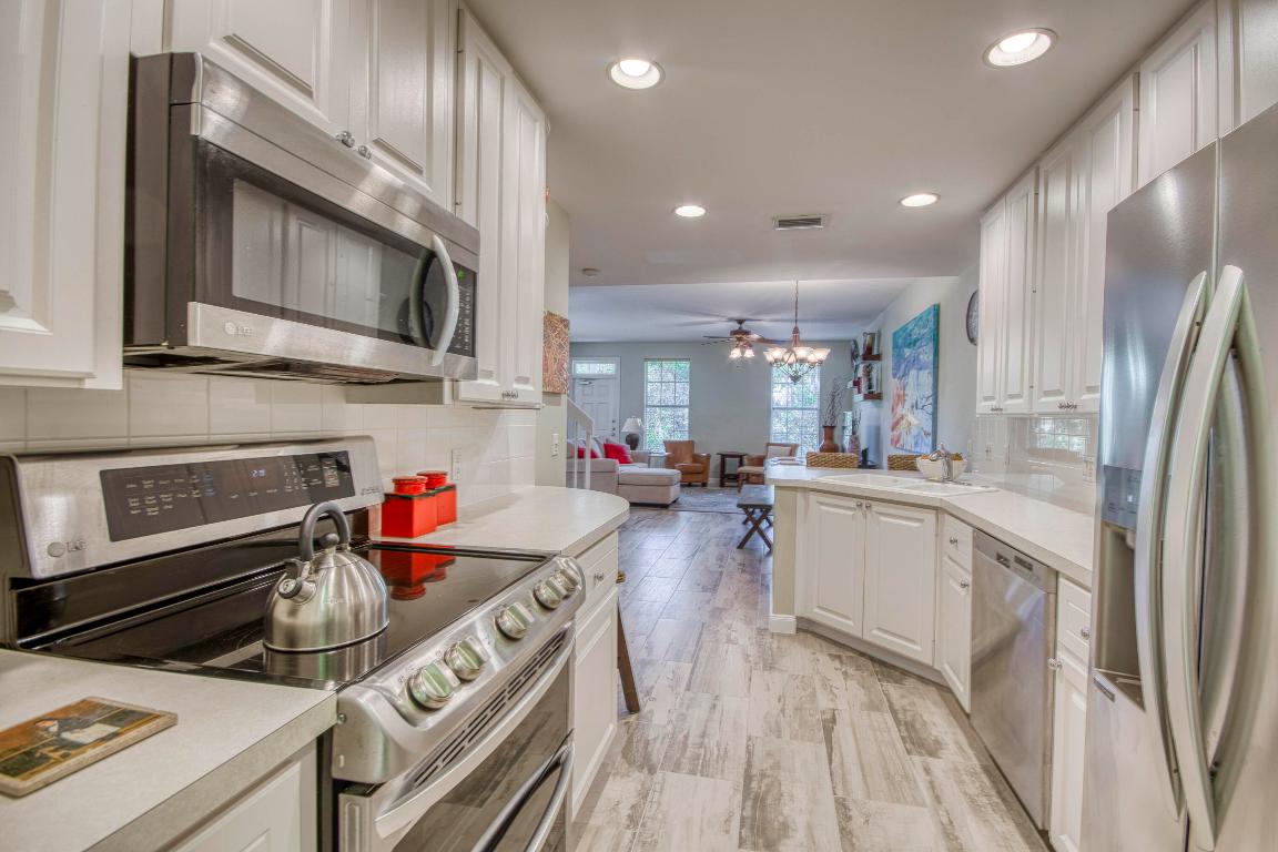 Charleston Court at Abacoa - Residential Lease